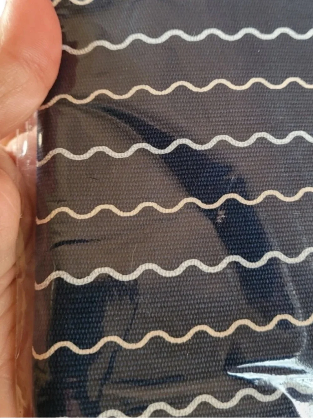 TERRITORY Navy Table Runner Cotton Wavy White & Beige Design NEW retail $45